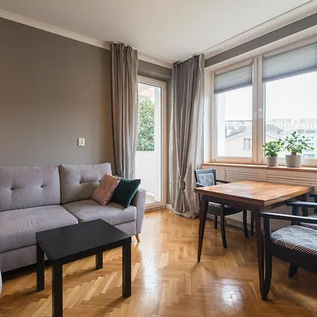 Main Street Apartment *
